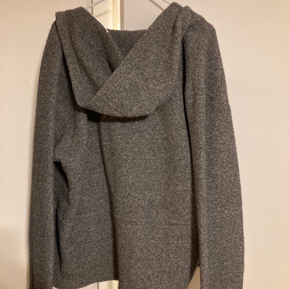 Jessica Roberts Button Up Hoodie - Picture 3 of 4